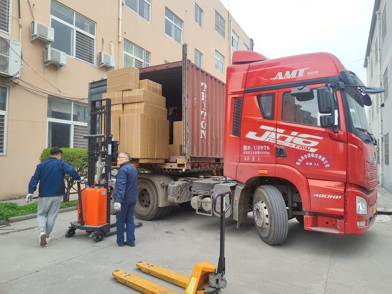 天然氣濾芯集裝箱發出